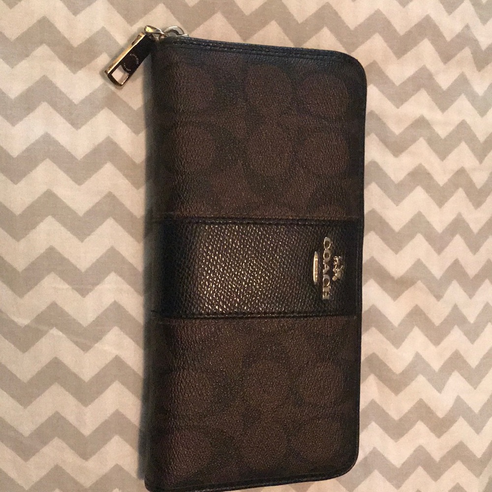 Coach zippered wallet